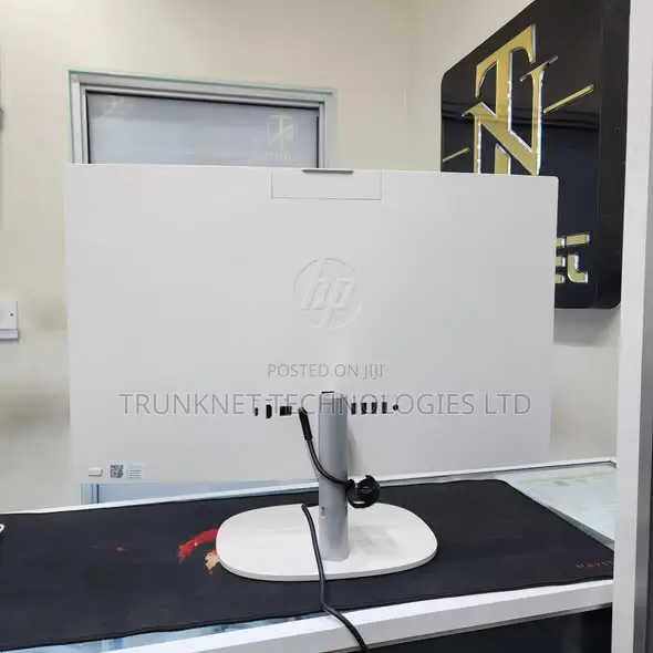 HP AiO 24 Desktop Computer - 16GB RAM, Intel Core i7, 512GB SSD - 1