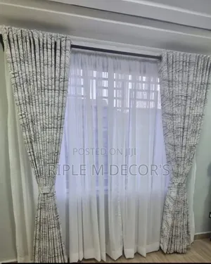 Modern Living Room Curtains with Compacted Gathers