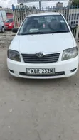 Toyota Corolla 2005 White - 3