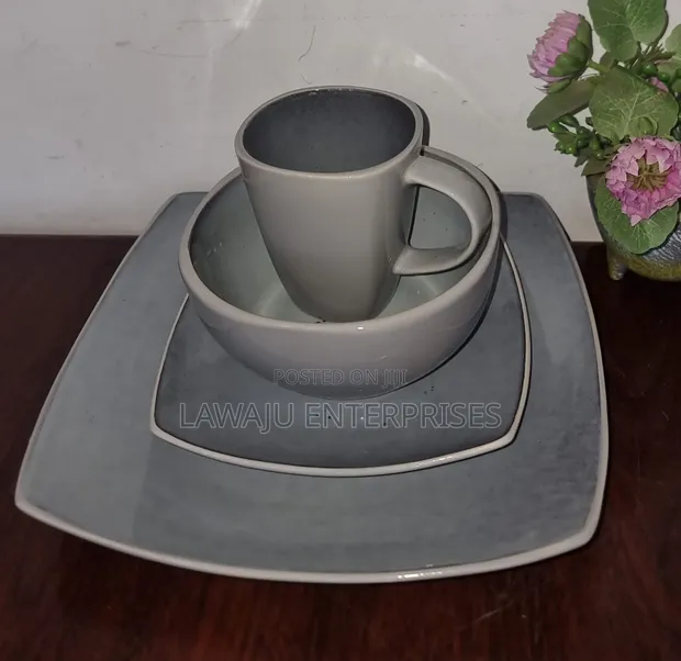Complete Ceramic Dinner Set (24pcs) - 1