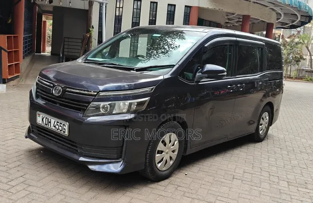 Toyota Voxy 2015 Blue - 1