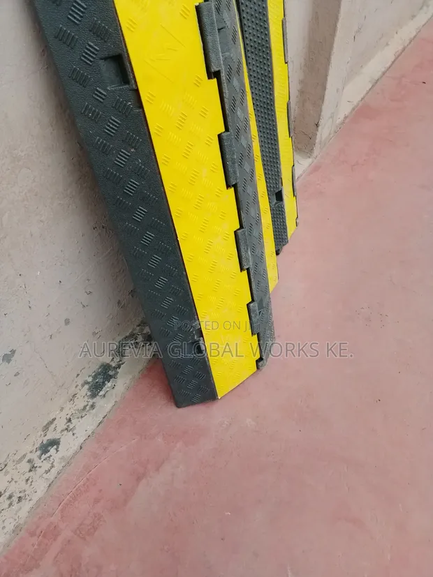 Cable Channel Titan - Cable Protector - 1