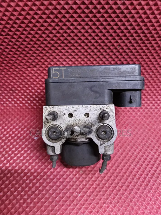 ABS Pump Toyota Caldina 2004 - 1