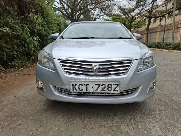 Toyota Premio 1.8 FWD 2013 Silver - 1