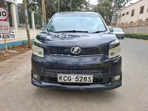 Toyota Voxy X 2WD 8-Seater Minivan 2010 Black