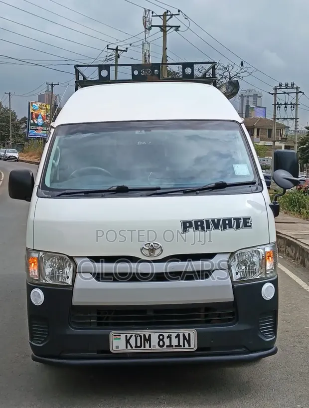 Toyota HiAce 2016 Petrol 10-Seater - 1