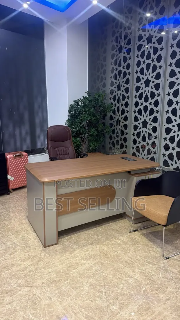 Executive 160cm Office Desk - Modern - 1