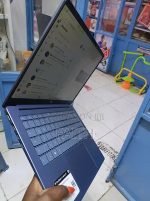 HP 14z Laptop 16GB RAM 512GB SSD