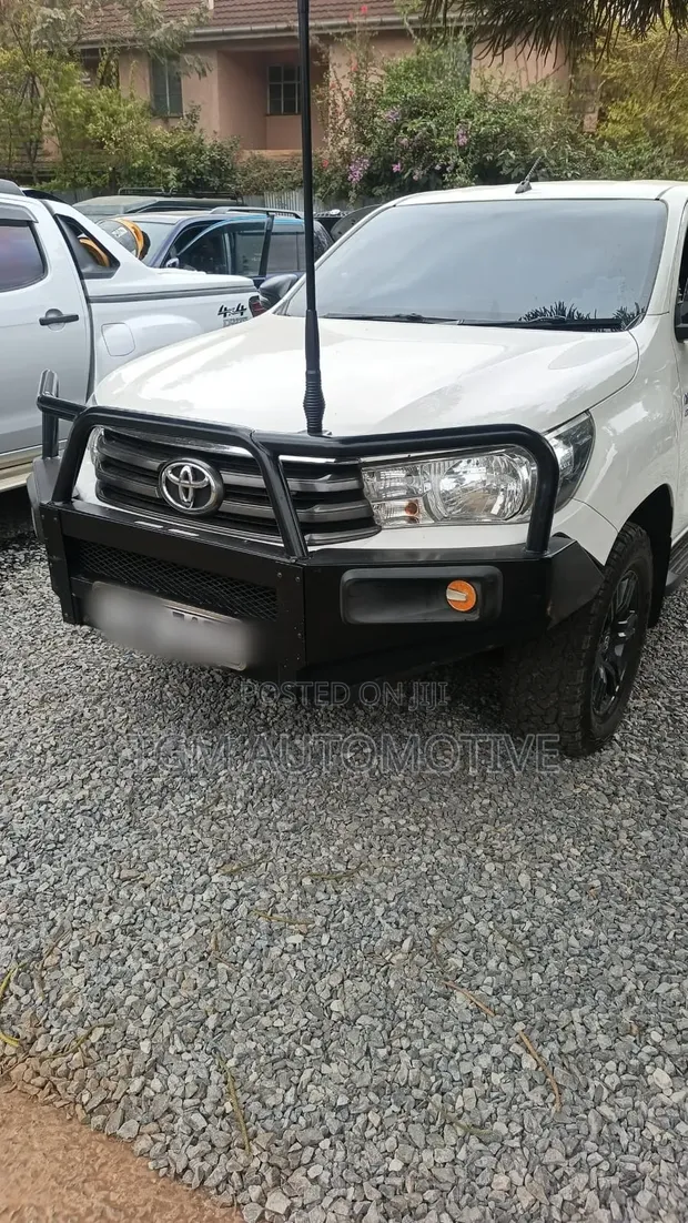 Brand New Toyota Hilux Revo Bull Bar - 1