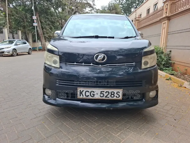 Toyota Voxy 2010 Black - 1