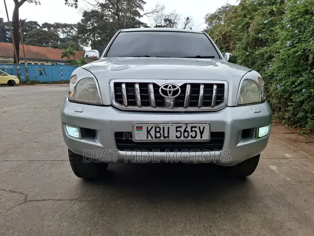 Toyota Land Cruiser Prado 3.0 D-4D 5dr 2006 Silver - 1