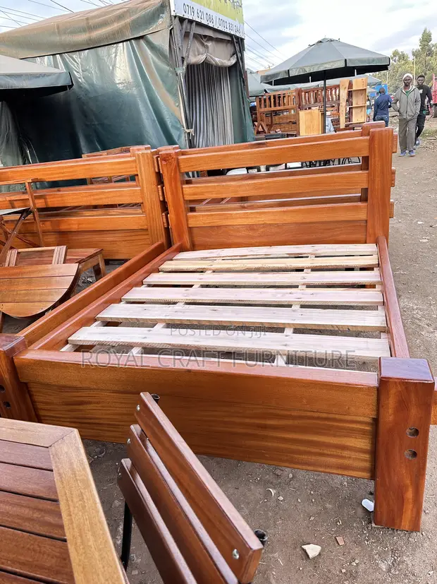Royacraft 5x6 Executive Bed Frame - 1