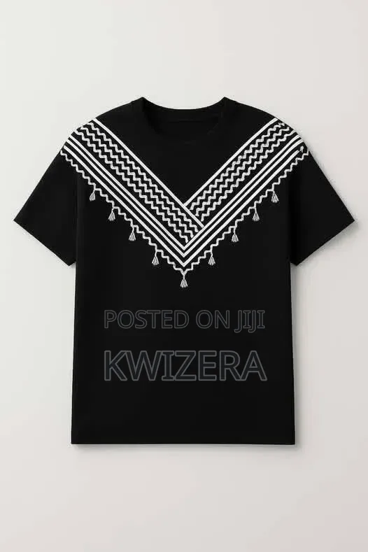 Kitu Shati Nyeusi Stylish na Chapa ya V-Chest ya Jiometri Nyeupe & Fusi - 1