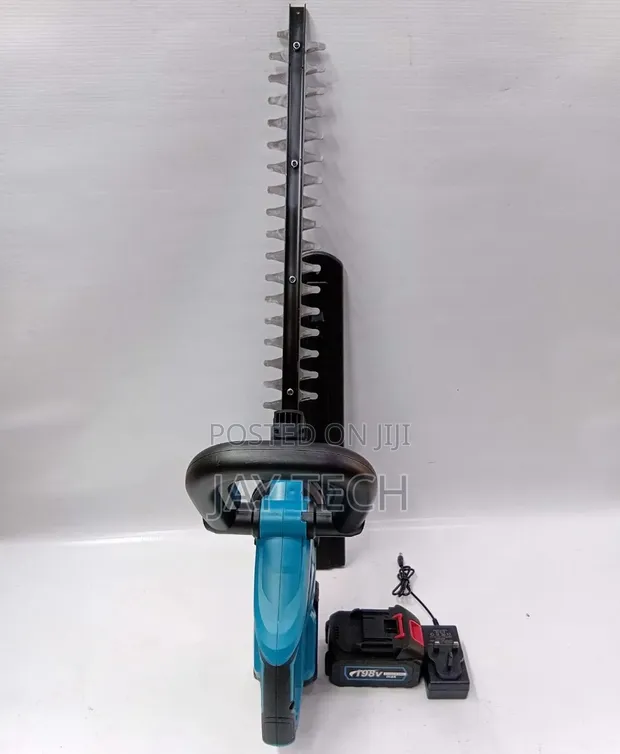 Makita Cordless Hedge Trimmer - 1