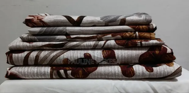 Pure Cotton King Size Bedsheets with 4 Pillow Cases - 1