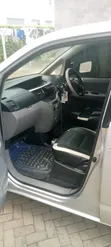 Toyota HiAce 2013 Silver - 4
