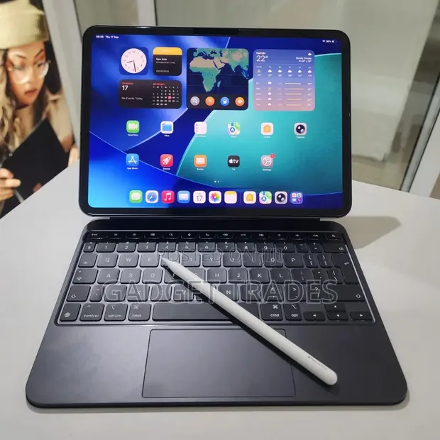 Apple iPad Pro 11-inch (2025) 512GB Gray - 1
