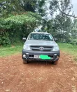 Toyota Hilux 2009 Silver - 1