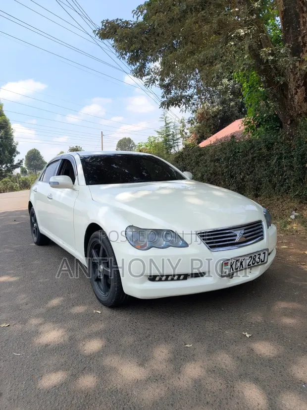 Toyota Mark X 2.5 RWD 2011 - 1
