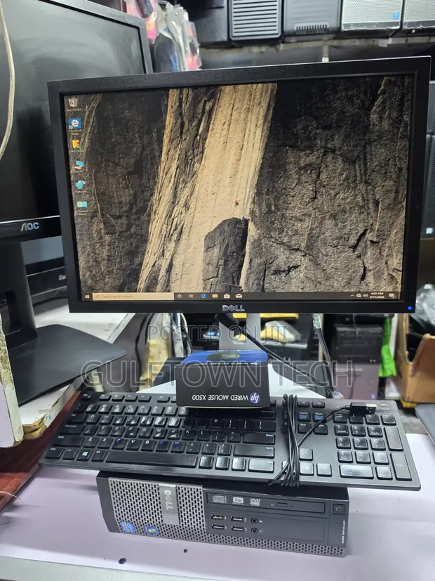 Dell OptiPlex 3010 Desktop Computer - Core i7, 4GB RAM, 500GB HDD - 1