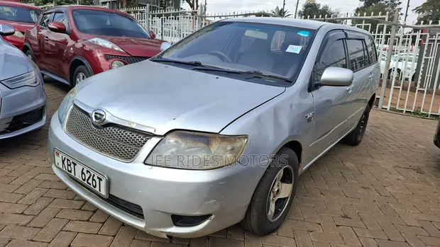 Toyota Corolla Fielder 1.5 Petrol FWD 2005 Silver - 1