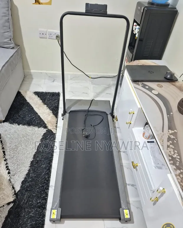 Walking Pad - Remote Controlled & Foldable - 1