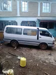 Toyota HiAce 1999 - White - 4