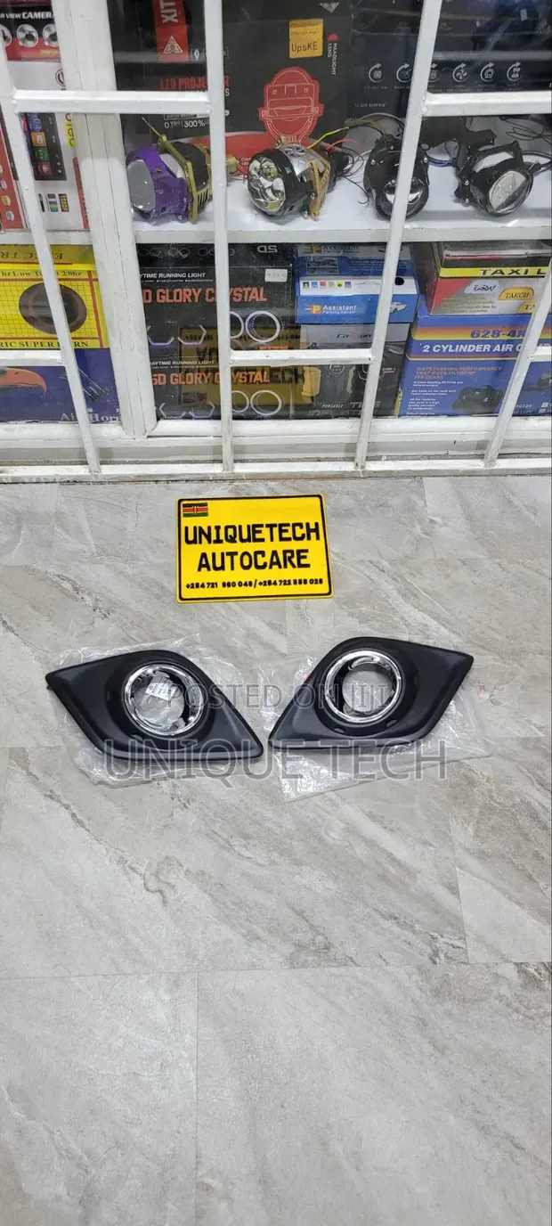 Toyota Hilux Revo 2015 Fog Light Covers - 1