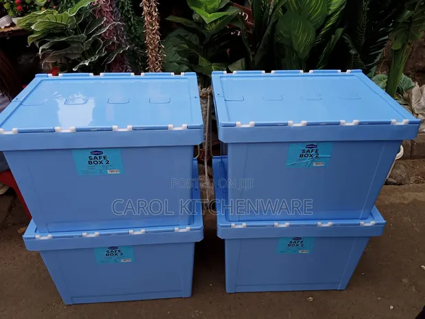 86 LTR Heavy-Duty Storage Box - 1
