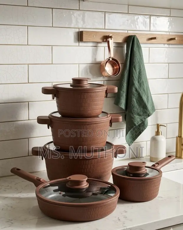 14-Piece Brown Rattan Cookware Set - 1