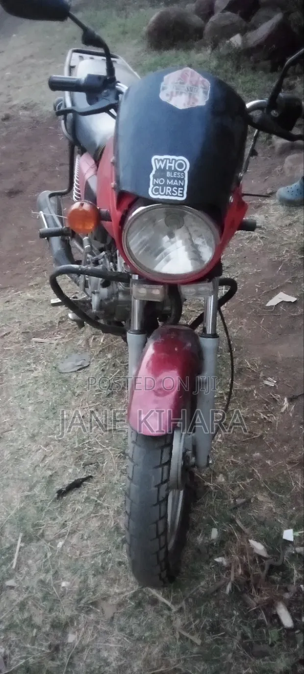 Bajaj Boxer 2014 Red - 1