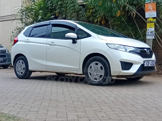 Honda Fit LX 2017 White - 1