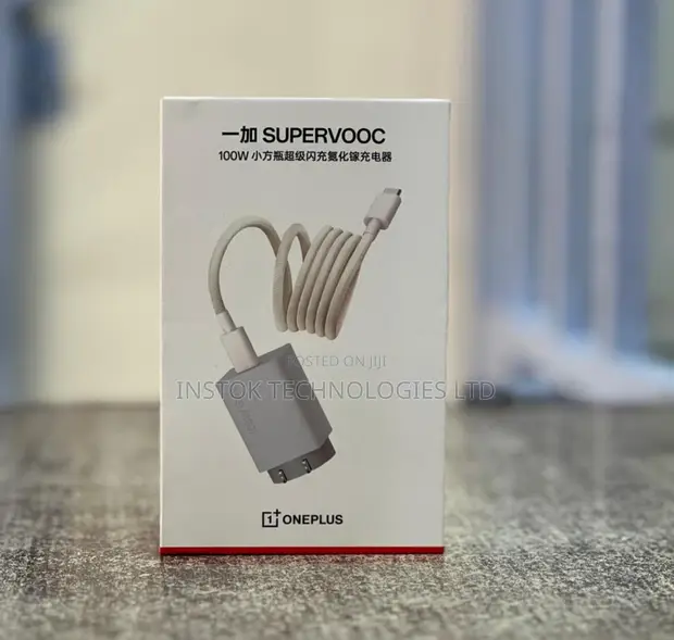 OnePlus 100W Pro SuperVOOC GaN Charger Kit - 1