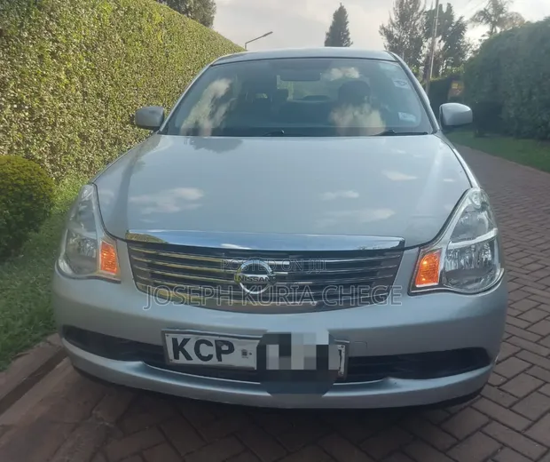 Nissan Sylphy 2012 Silver - 1