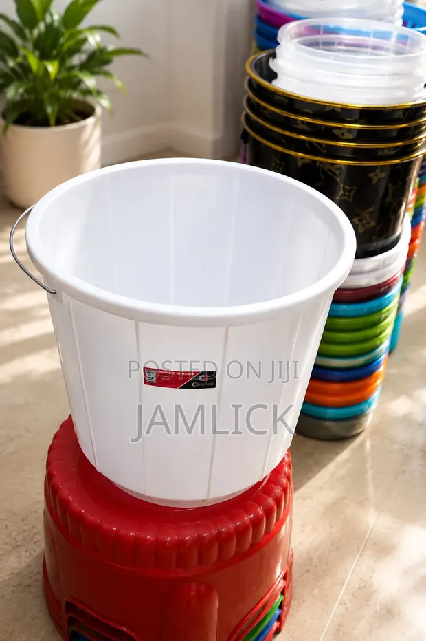 20L White Plastic Bucket - 1