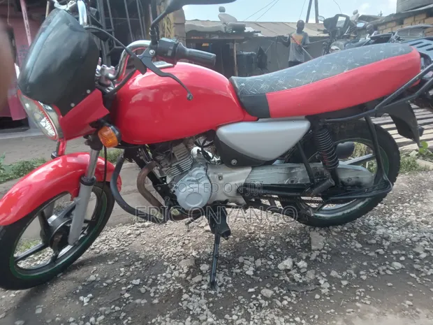 Bajaj Boxer 2018 Red - 1