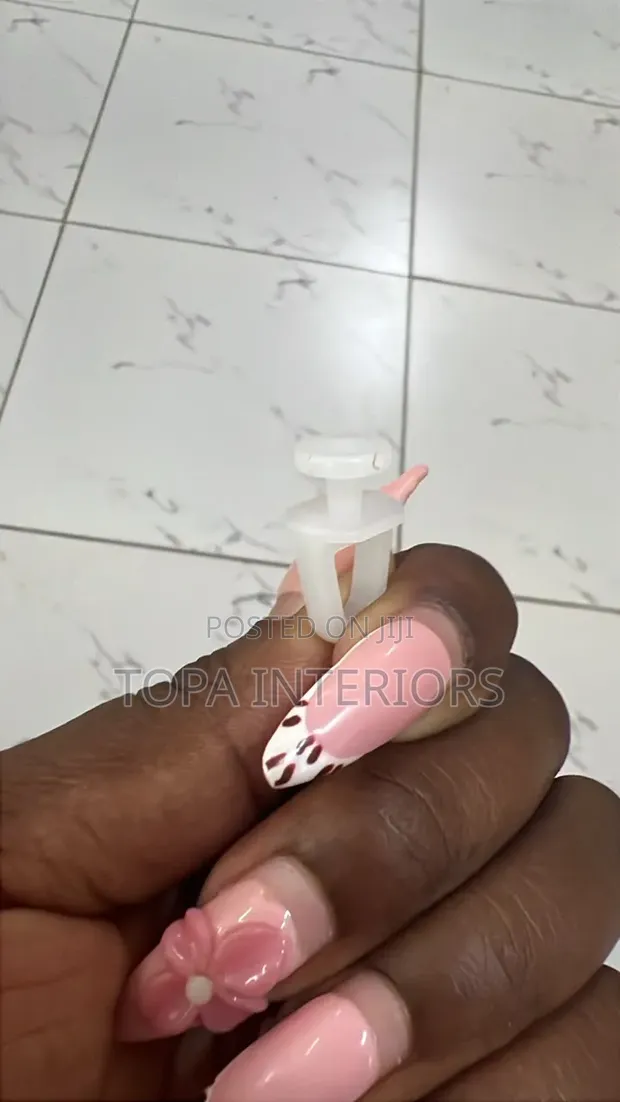 Plastic Track Gliders for Drapery Curtains - 1