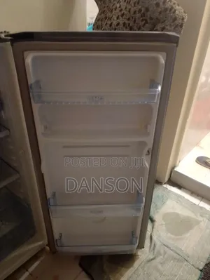 Used Mika Fridge 191L