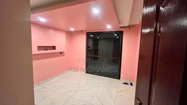 4-Bedroom Mansion for Sale in Banita Paradiso, Kamulu - 1