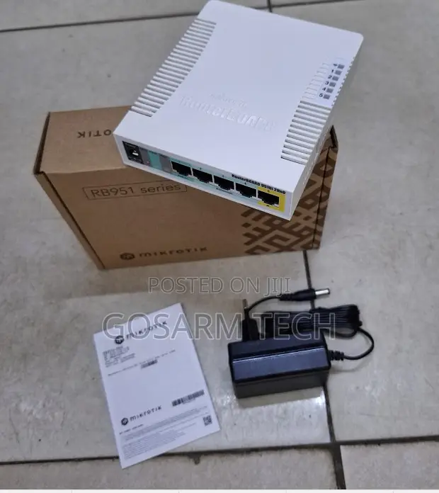 MikroTik RB951Ui-2HnD 2.4GHz Wireless Router - 5-Port - 1