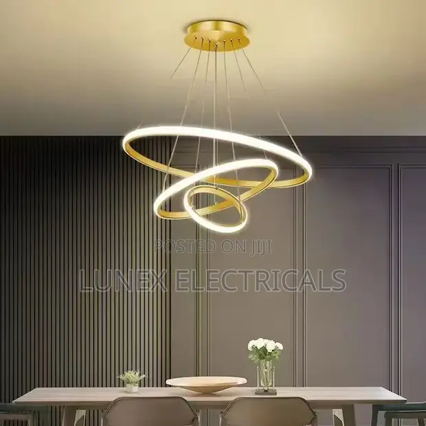 Chandelier ya Rangi ya Dhahabu ya Peti Tatu za Mviringo - 1