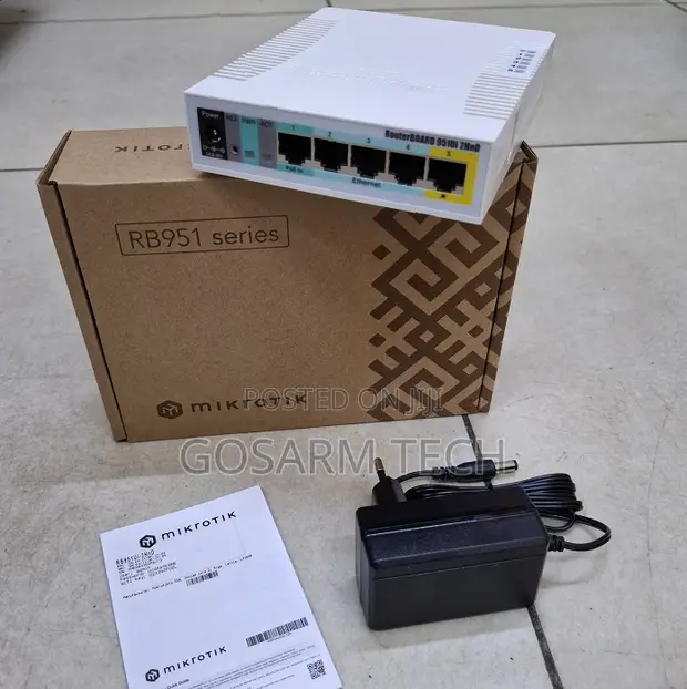 MikroTik RB951Ui Wireless Router/Access Point - 1