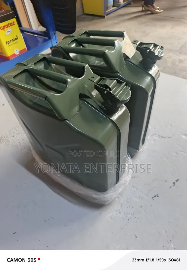 Heavy-Duty Carbon Steel Jerry Can - 1