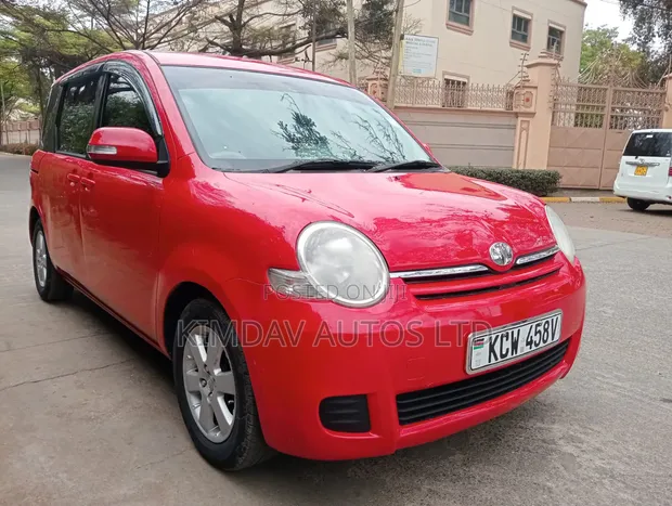 Toyota Sienta 1.5 FWD 2012 Red - 1