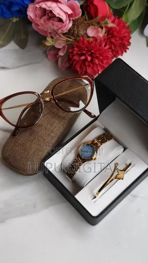 Ladies Gift Set: Sunglasses, Watch, Bracelet in Twin Box