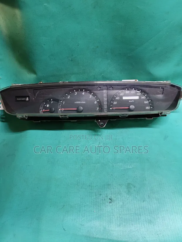 Dashboard Clock Toyota Noah 2003 - 1