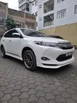 Toyota Harrier 2.0 SUV 2017 White - 1