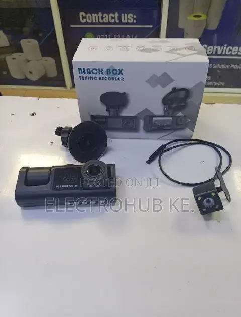 3-in-1 Dash Camera 1080p Full HD Car Recorder - 1