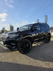 2019 Toyota Land Cruiser Prado TXL - Nyeusi - 2