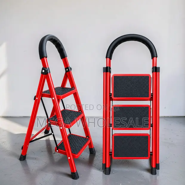 Heavy-Duty Folding Step Ladder (2-5 Steps) - 1